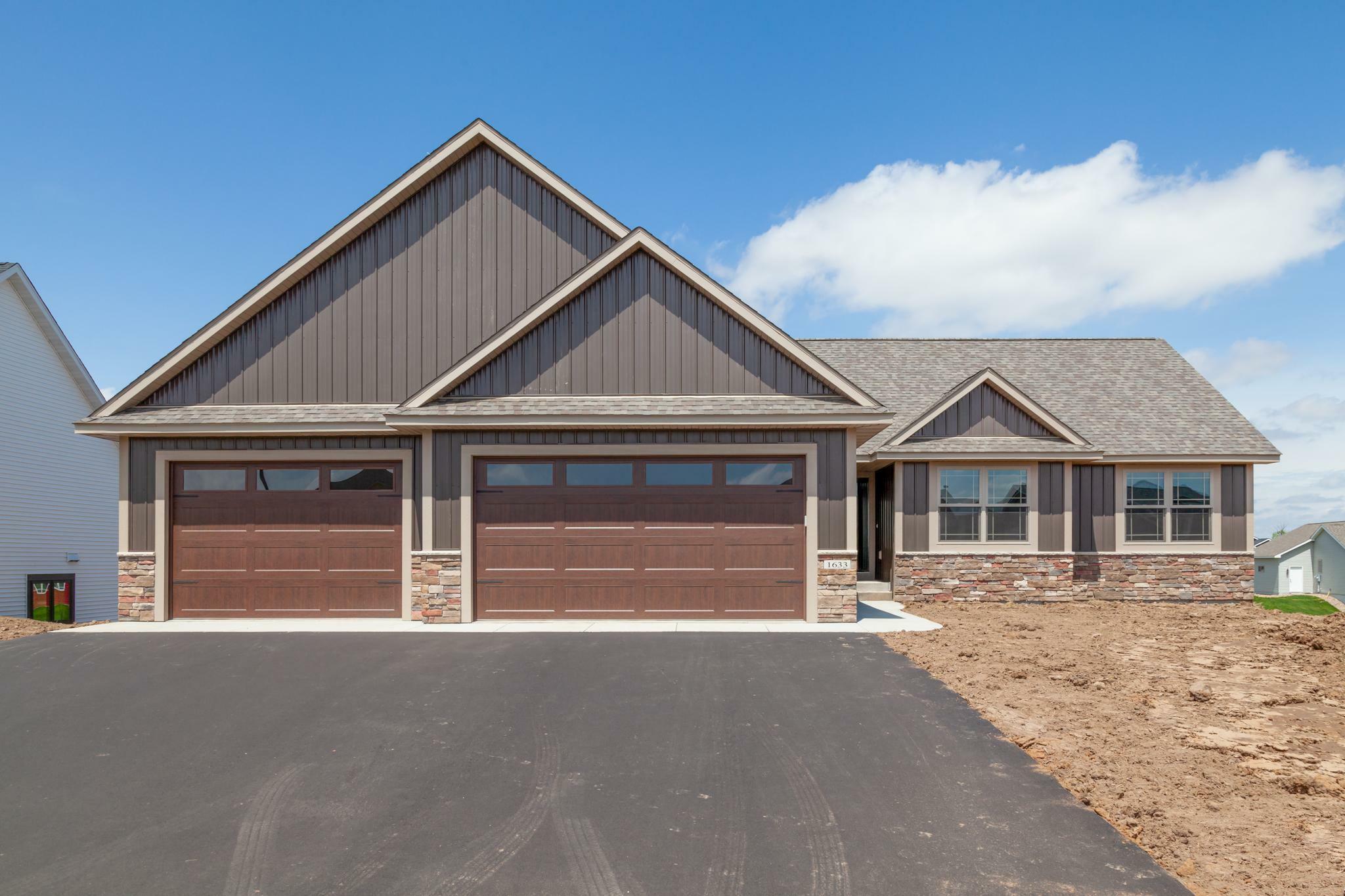 Property Photo:  549 Westwood Drive  WI 54022 