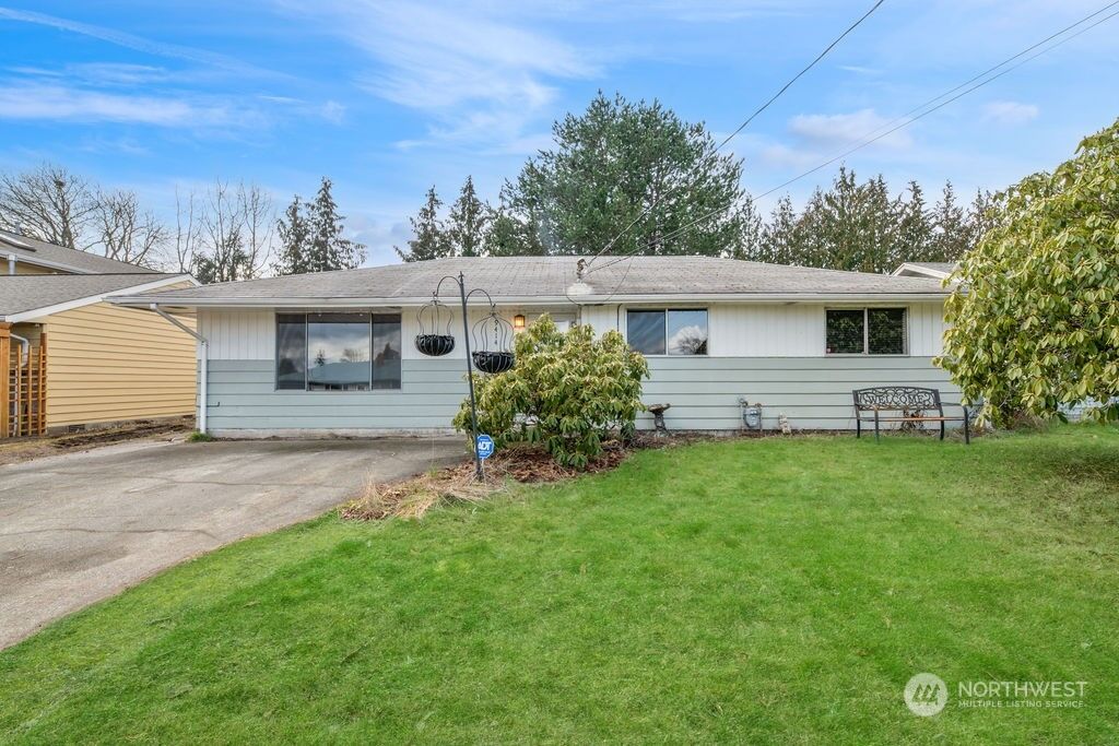 Property Photo:  9414 Sharon Drive  WA 98204 