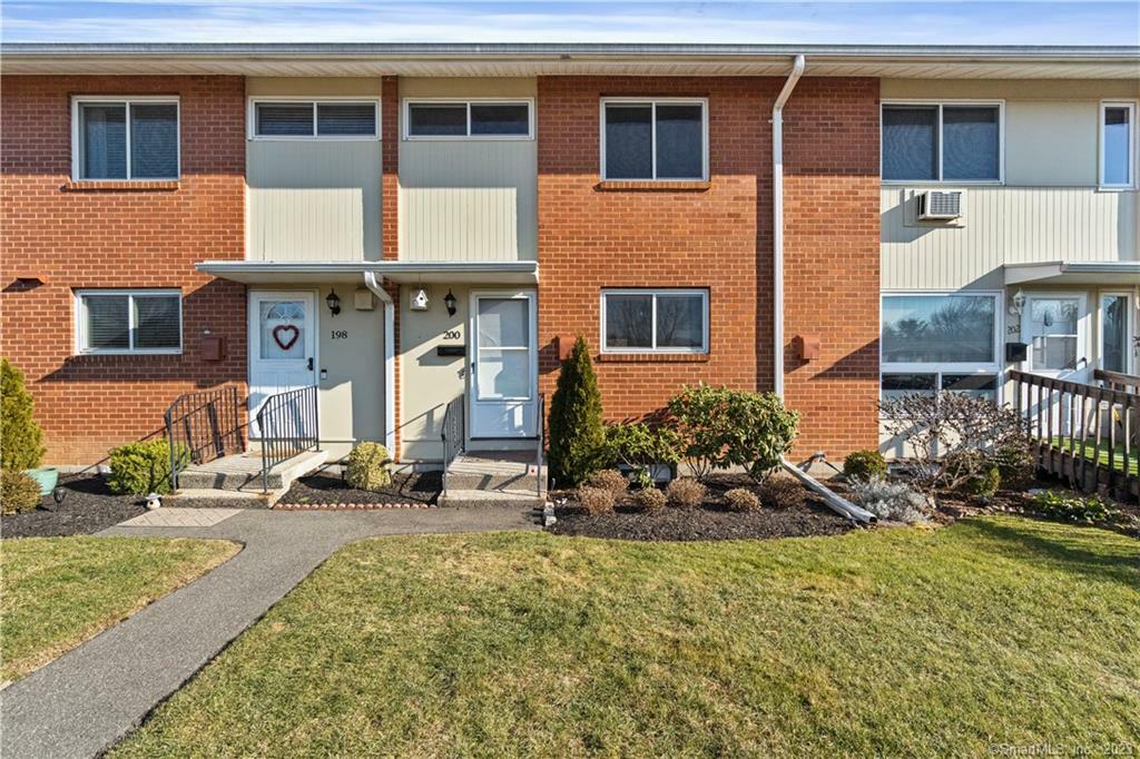 Property Photo: 200 Centerbrook Rd 200 CT 06518