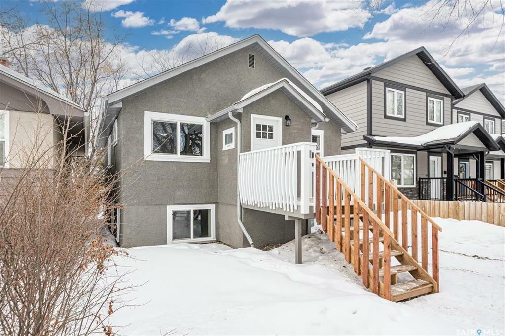 1305 D Avenue N  Saskatoon SK S7L1P2 photo