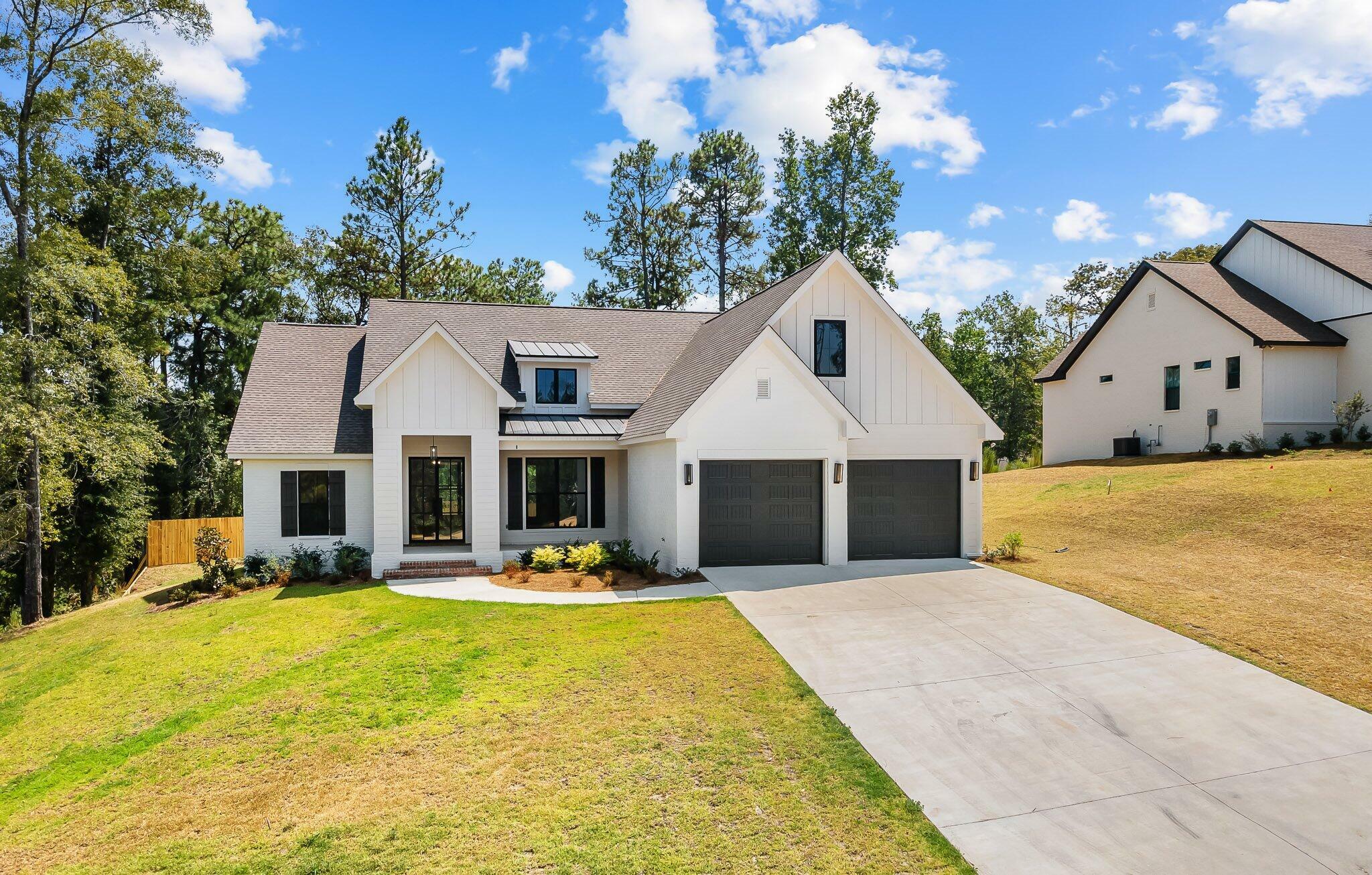 Property Photo:  121 Brookhollow Blvd.  MS 39402 