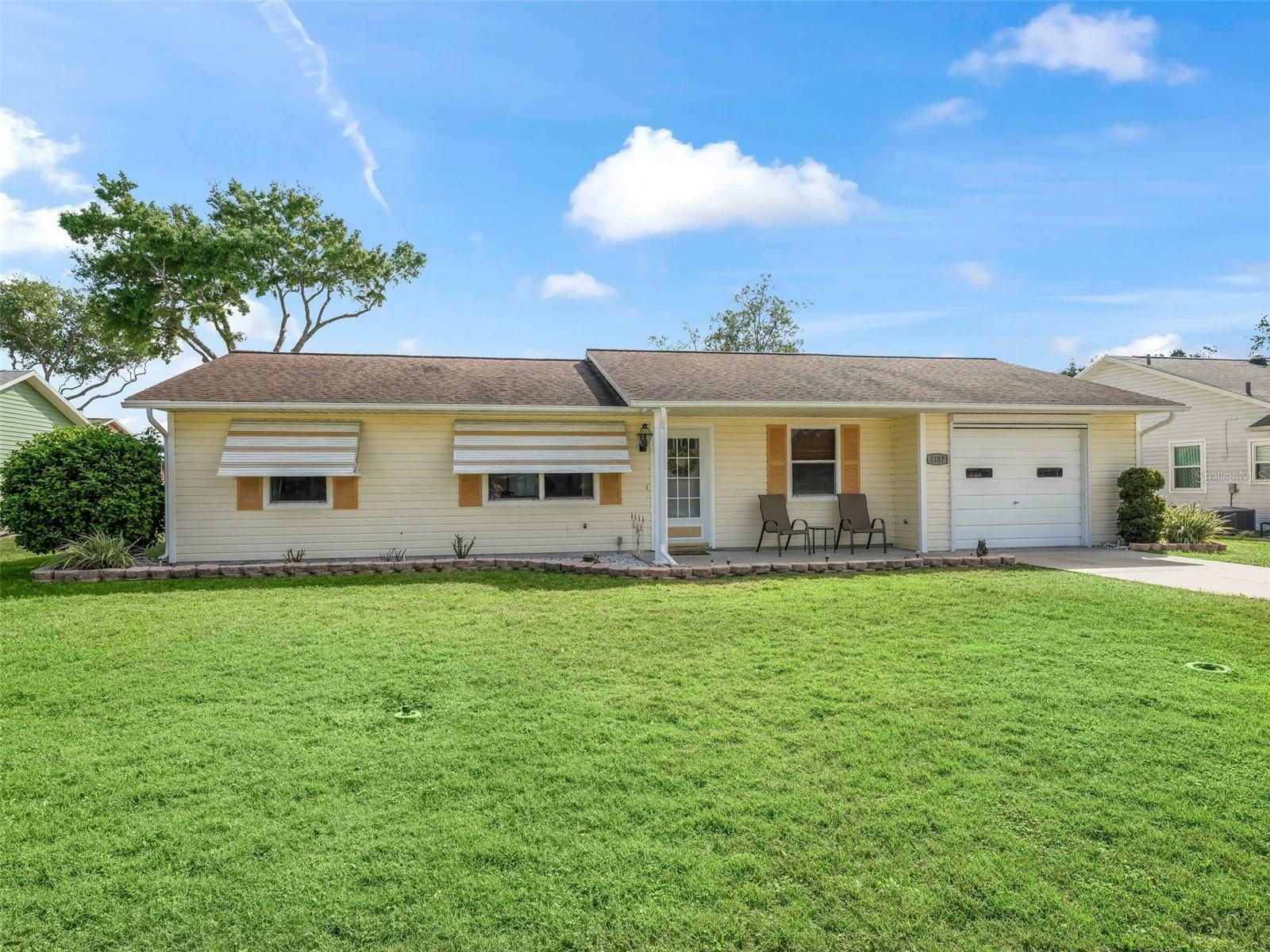 Property Photo:  1107 Ben Hope Drive  FL 34788 