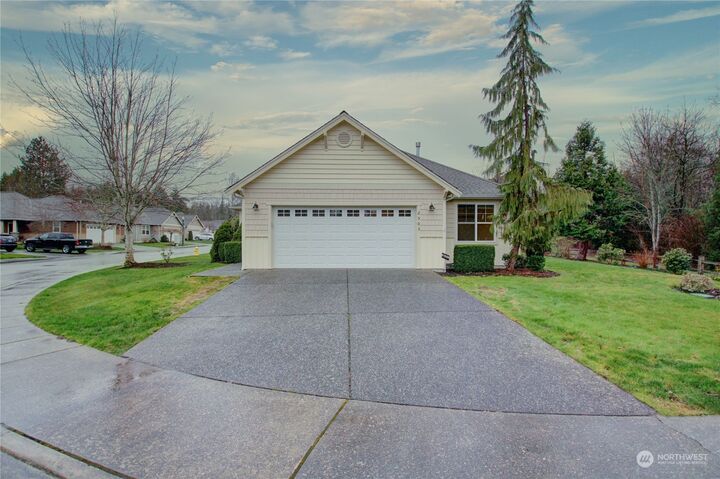 Property Photo:  2503 Stonebridge Way 17  WA 98273 