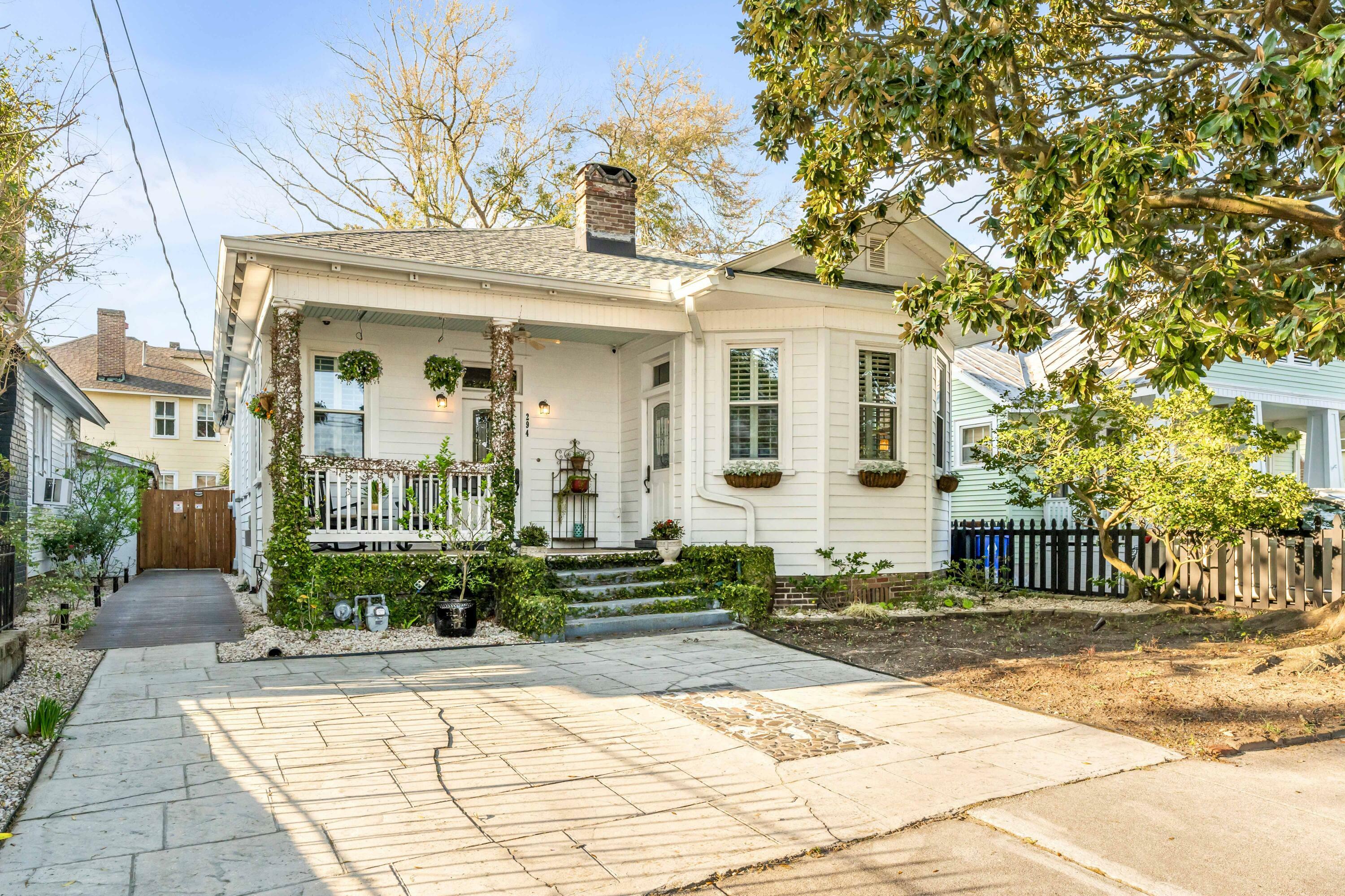 Property Photo:  294 Congress Street  SC 29403 