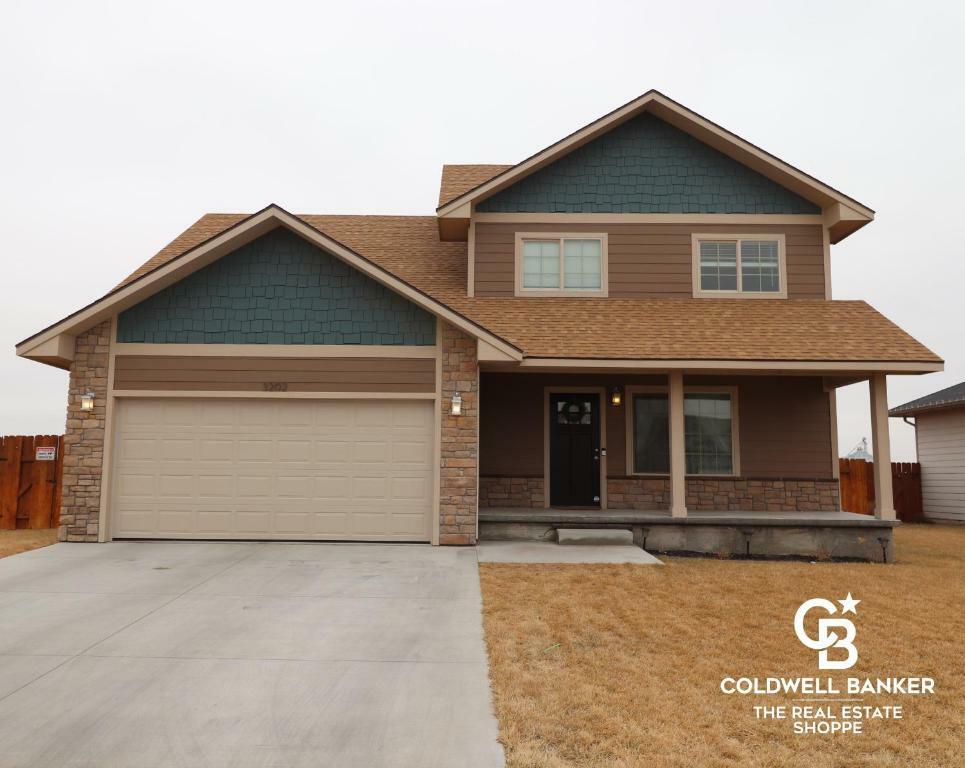 Property Photo:  3202 Park View Drive  KS 67846 