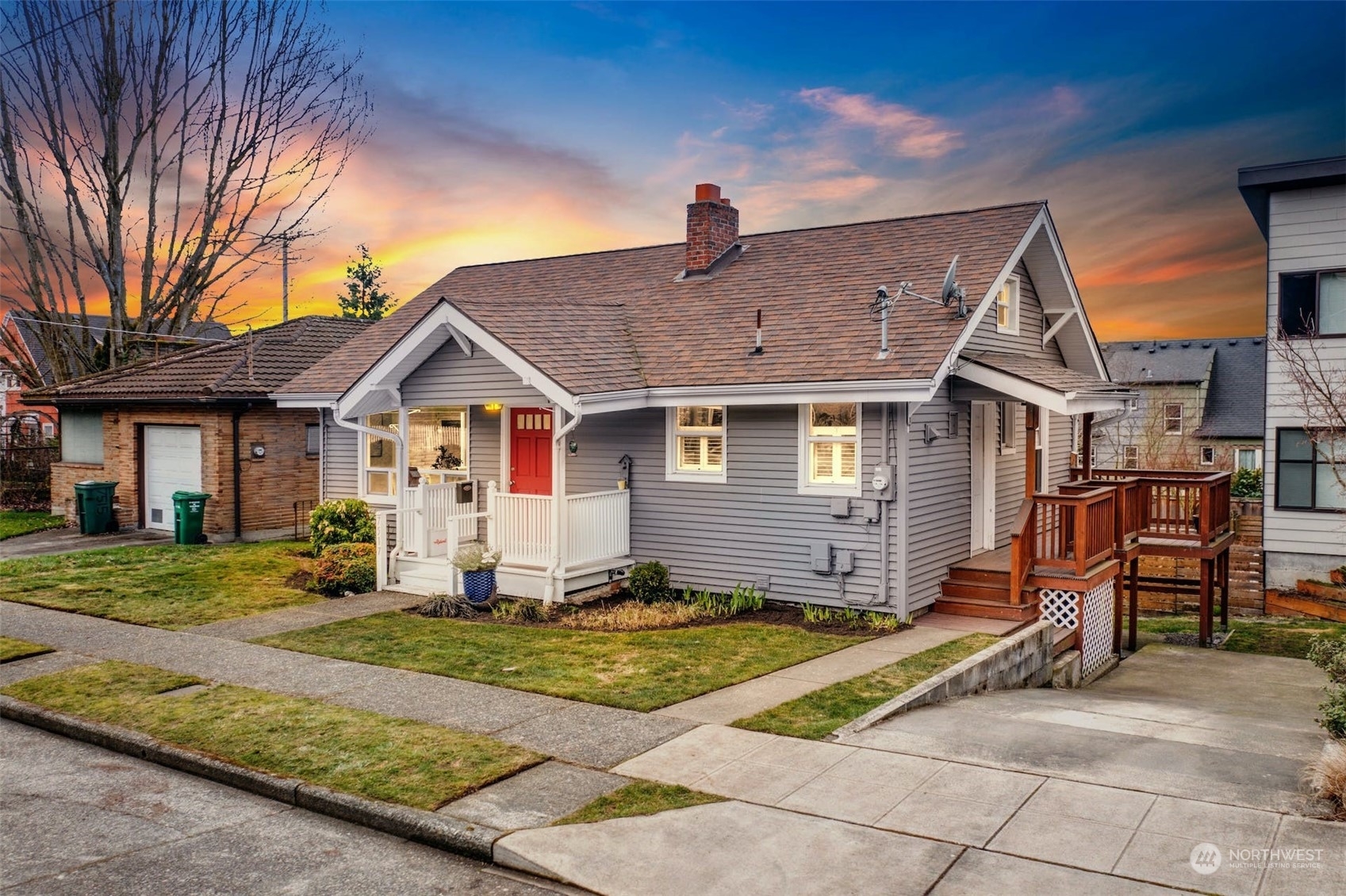 Property Photo: 7517 Brooklyn Avenue NE WA 98115