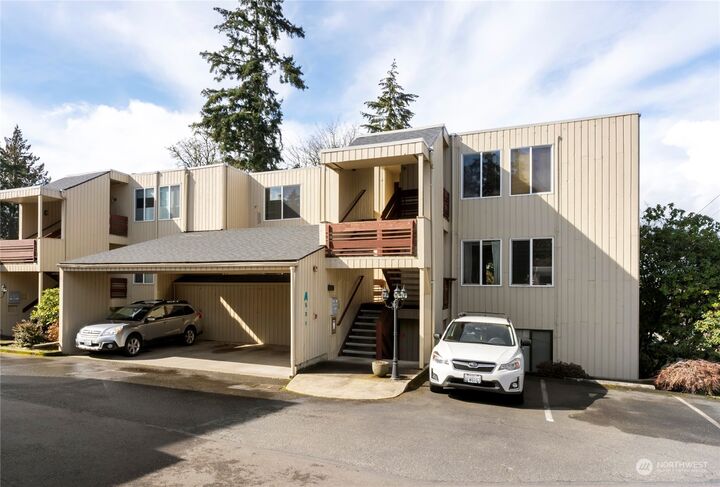 Property Photo:  525 Lebo Boulevard A3  WA 98310 