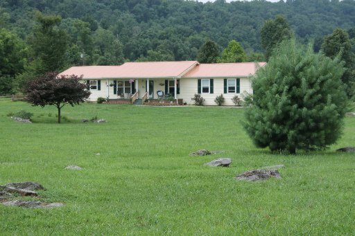 Property Photo:  2589 G W Loy Rd  TN 37820 