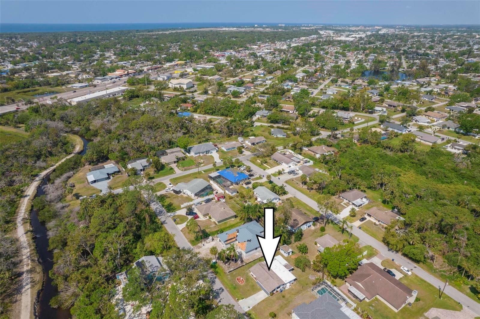 Property Photo:  299 Nightingale Road  FL 34293 