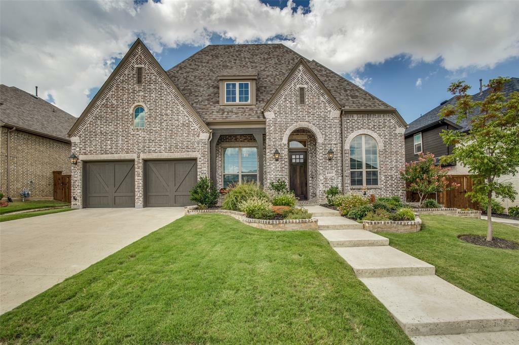 Property Photo: 1005 Calumet Court TX 76262