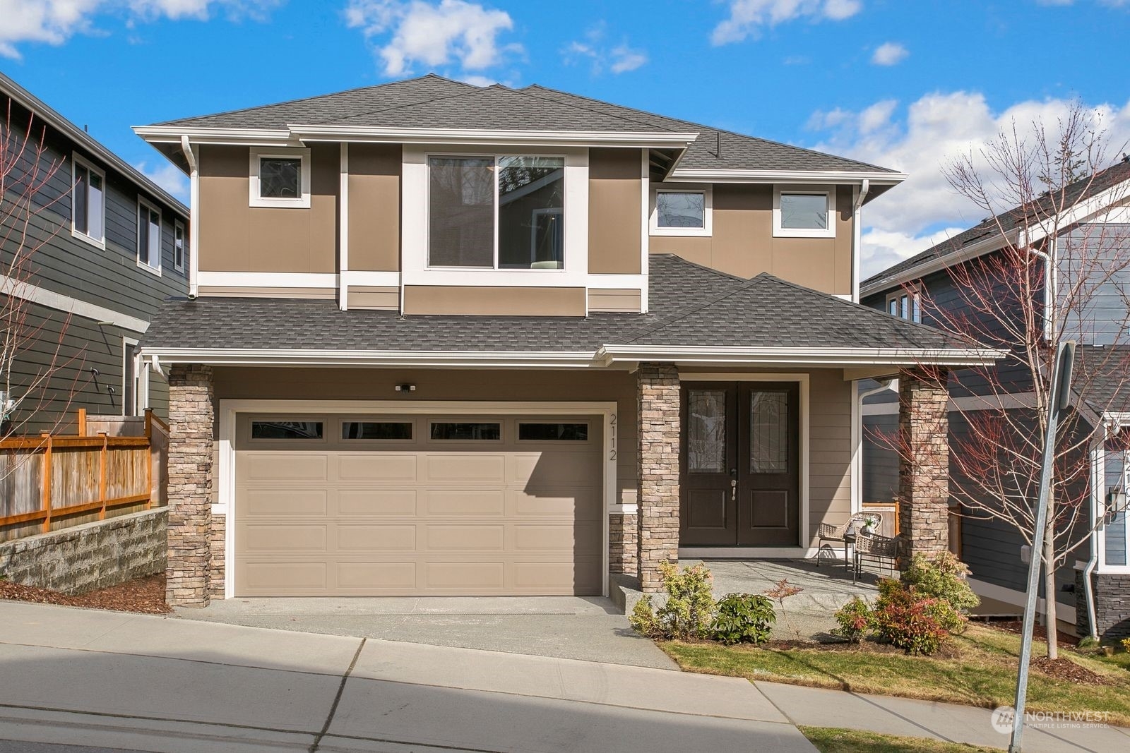 Property Photo:  2112 NW Lynx Loop  WA 98027 