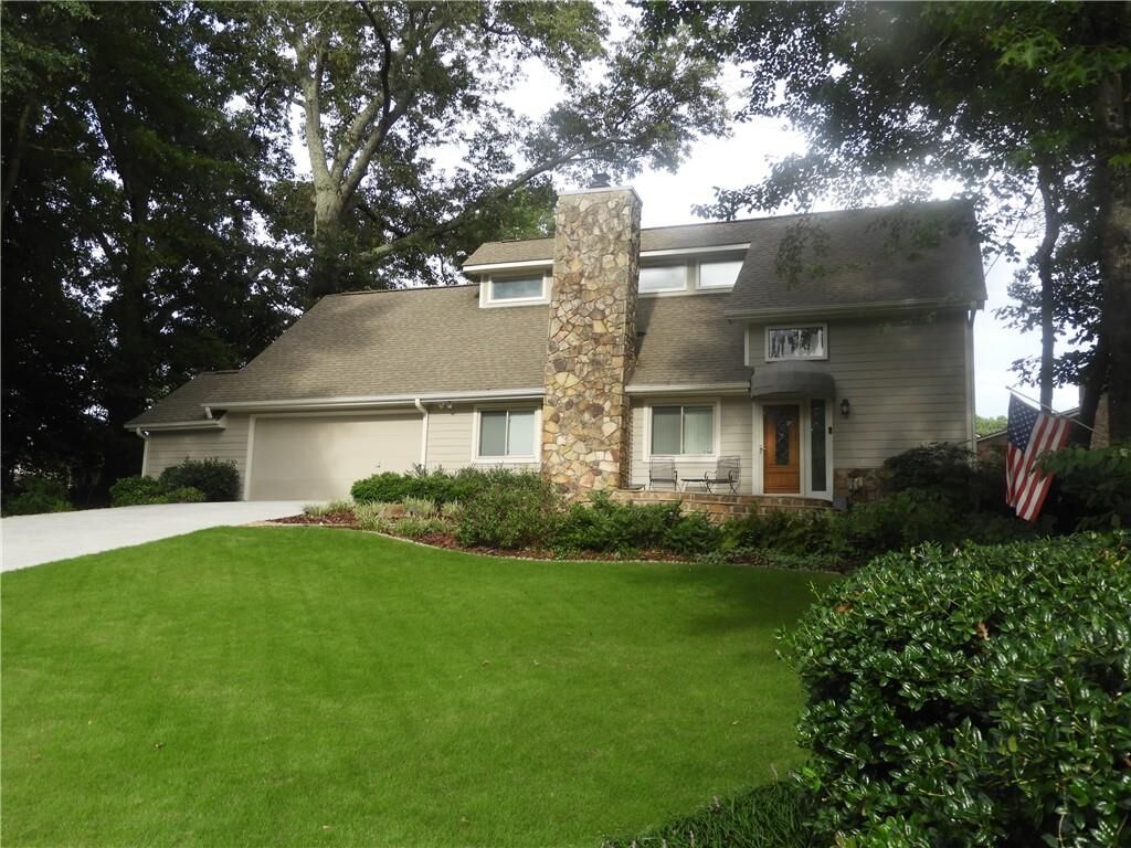 Property Photo: 501 Audubon Drive GA 30068