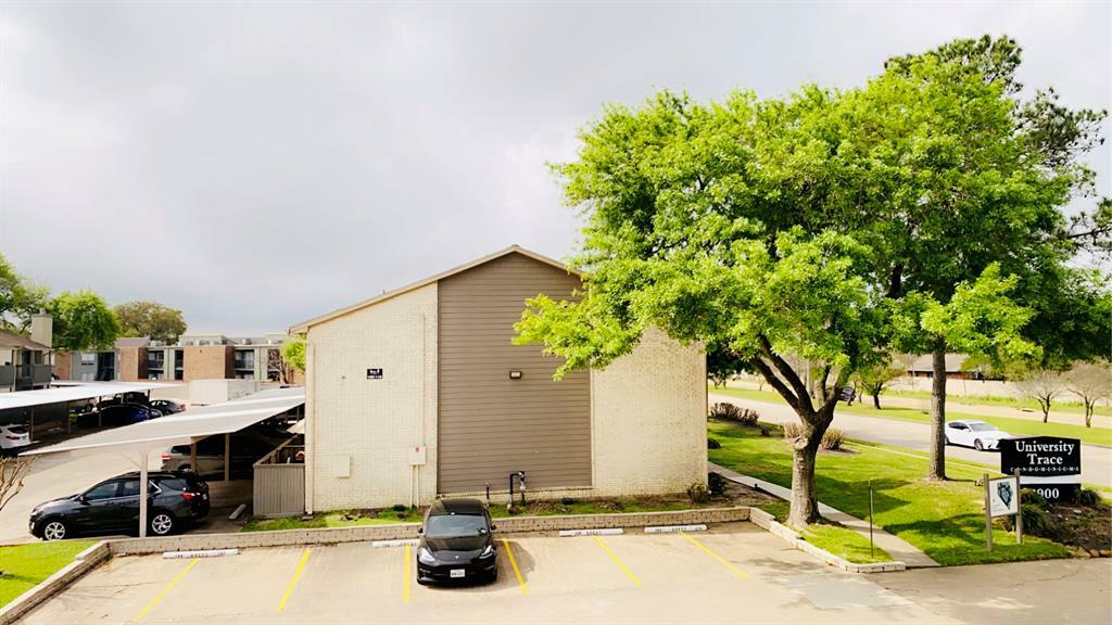 Property Photo: 1900 Bay Area Boulevard 106 TX 77058