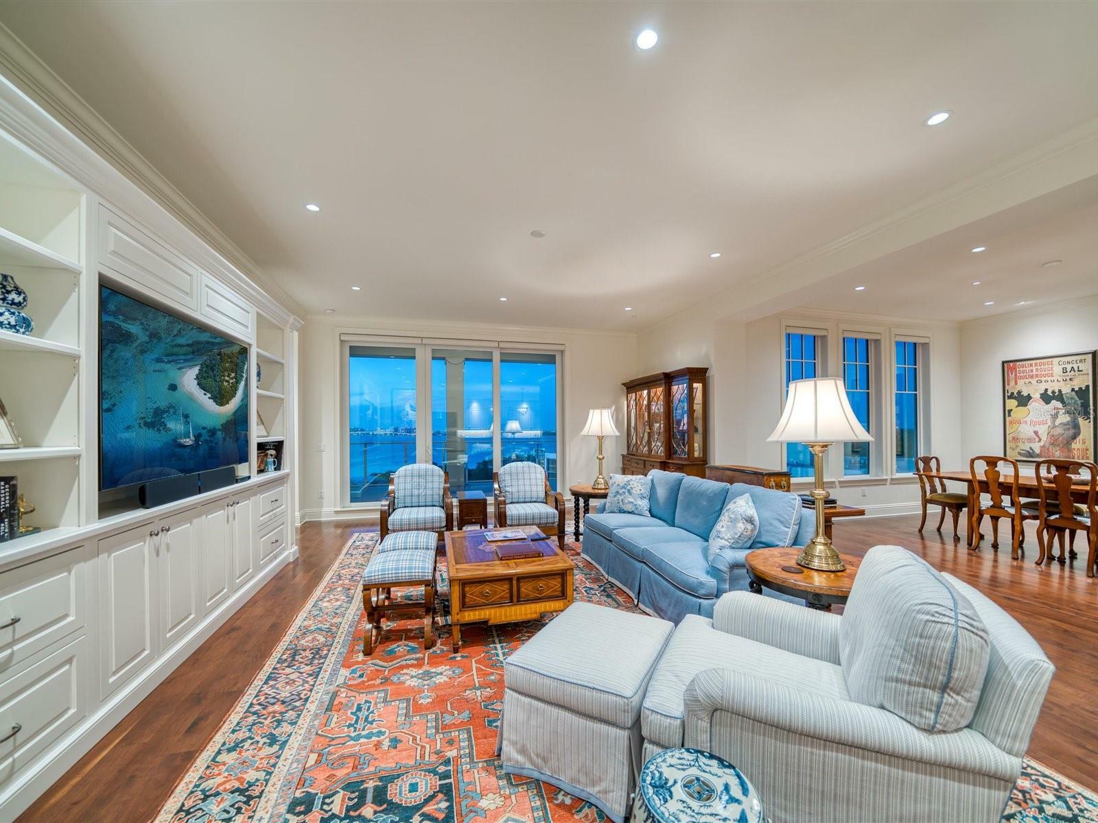 Property Photo: 8 Palm Terrace 701 FL 33756