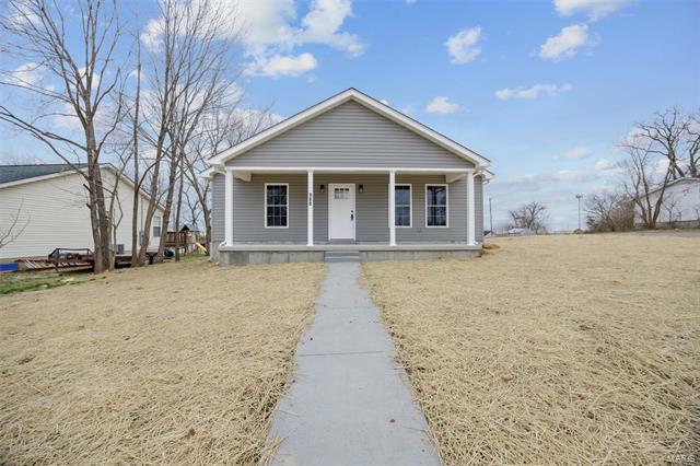 Property Photo:  900 Tyler Street  MO 63601 