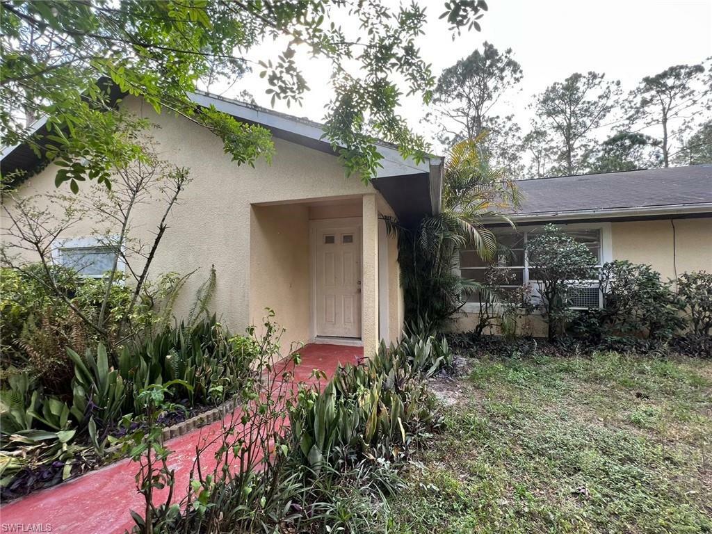 Property Photo:  681 20th St SE  FL 34117 