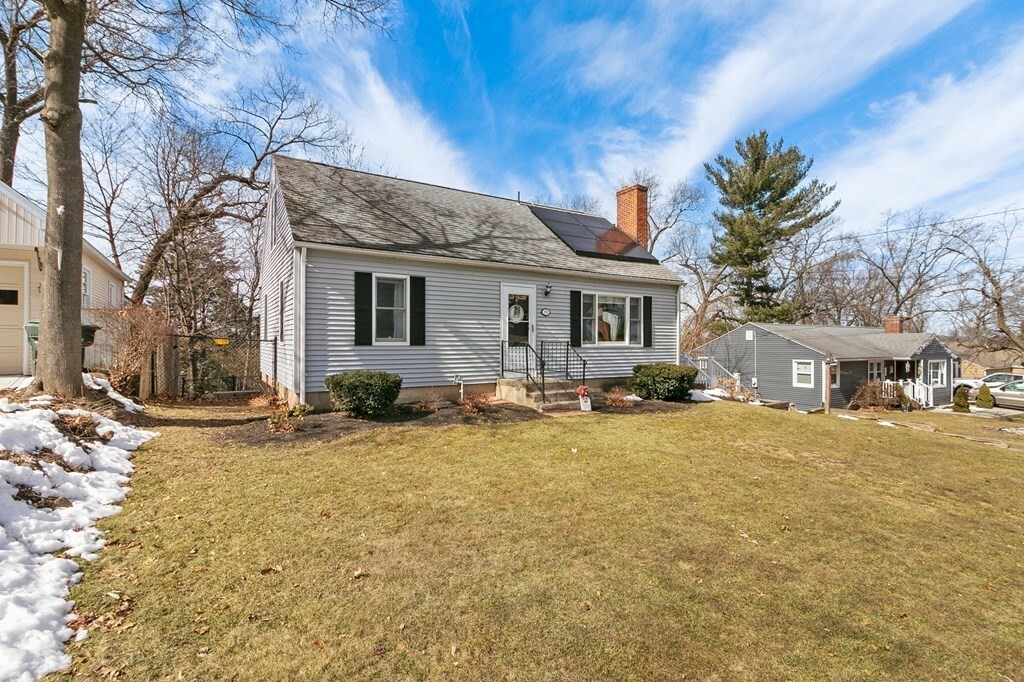 Property Photo:  190 W Allen Ridge Rd  MA 01118 