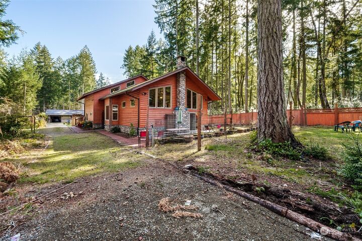 Property Photo:  10206 Lake Florence Place  WA 98303 