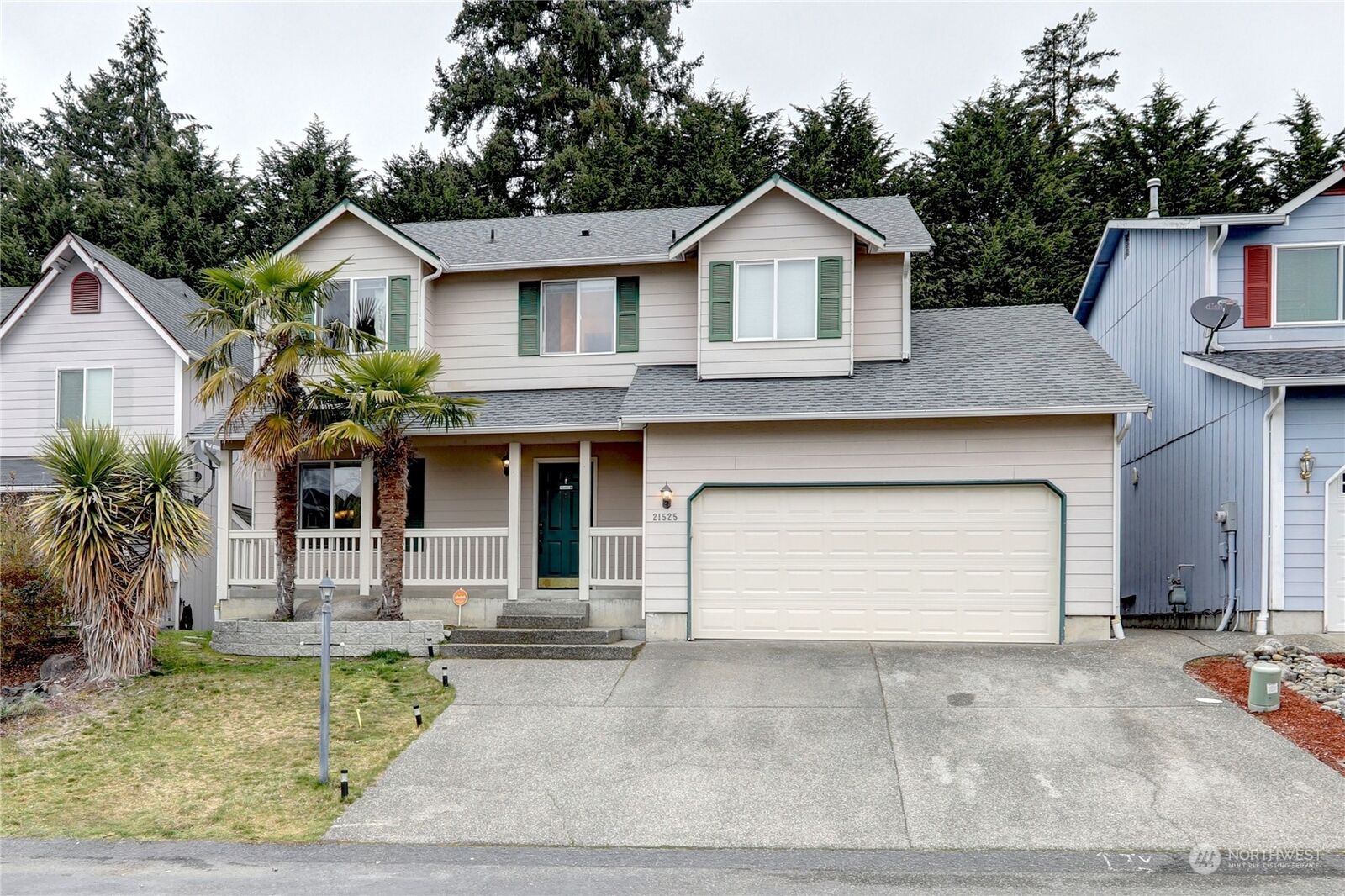 Property Photo:  21525 102nd Street E  WA 98391 