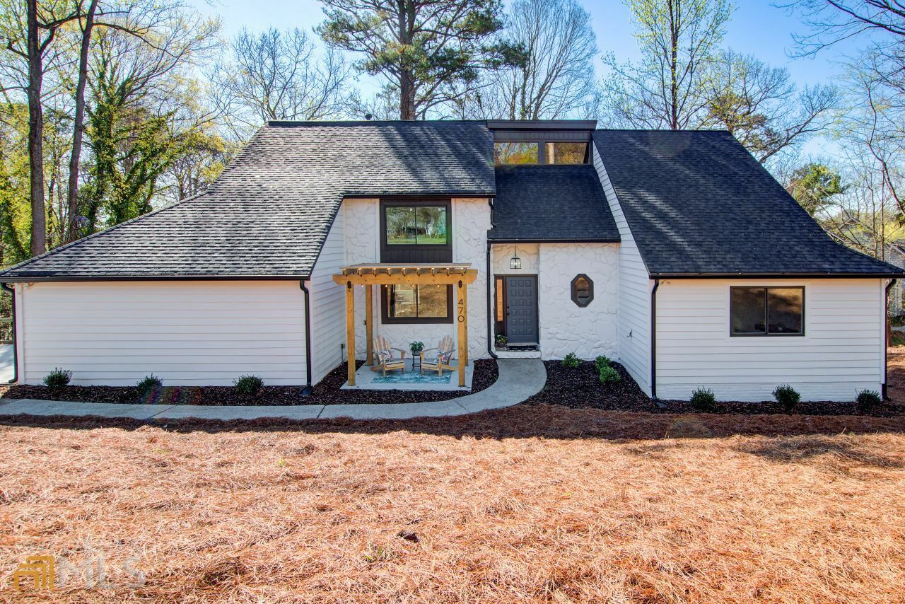 Property Photo:  470 Fourth Fairway Drive  GA 30076 