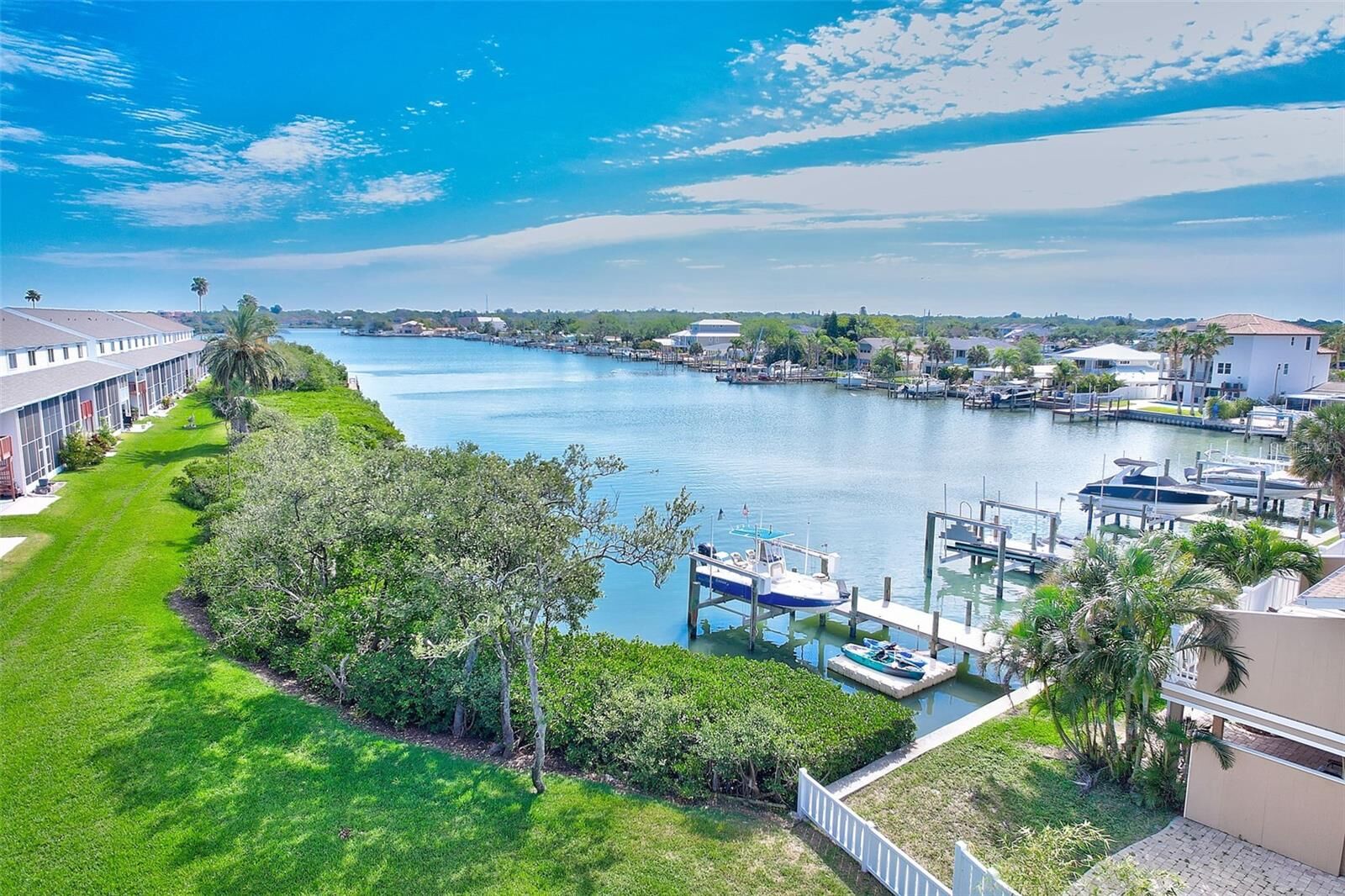 Property Photo: 101 Hidden Harbour Drive FL 33785