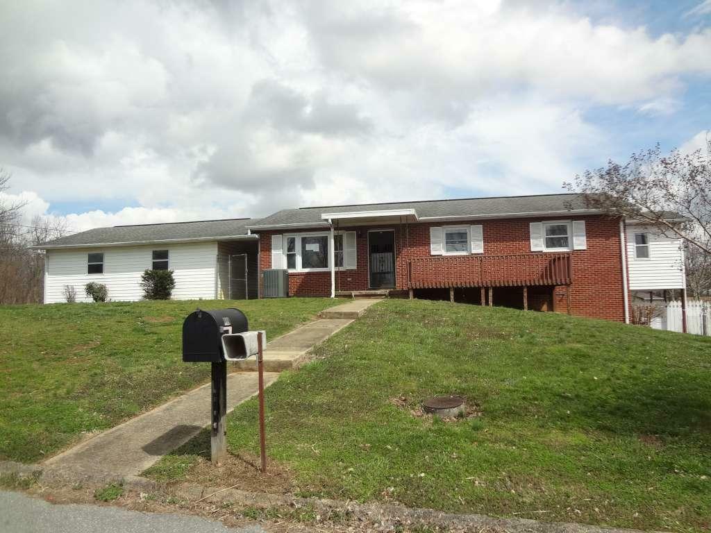 Property Photo:  104 Hartman Drive  TN 37659 