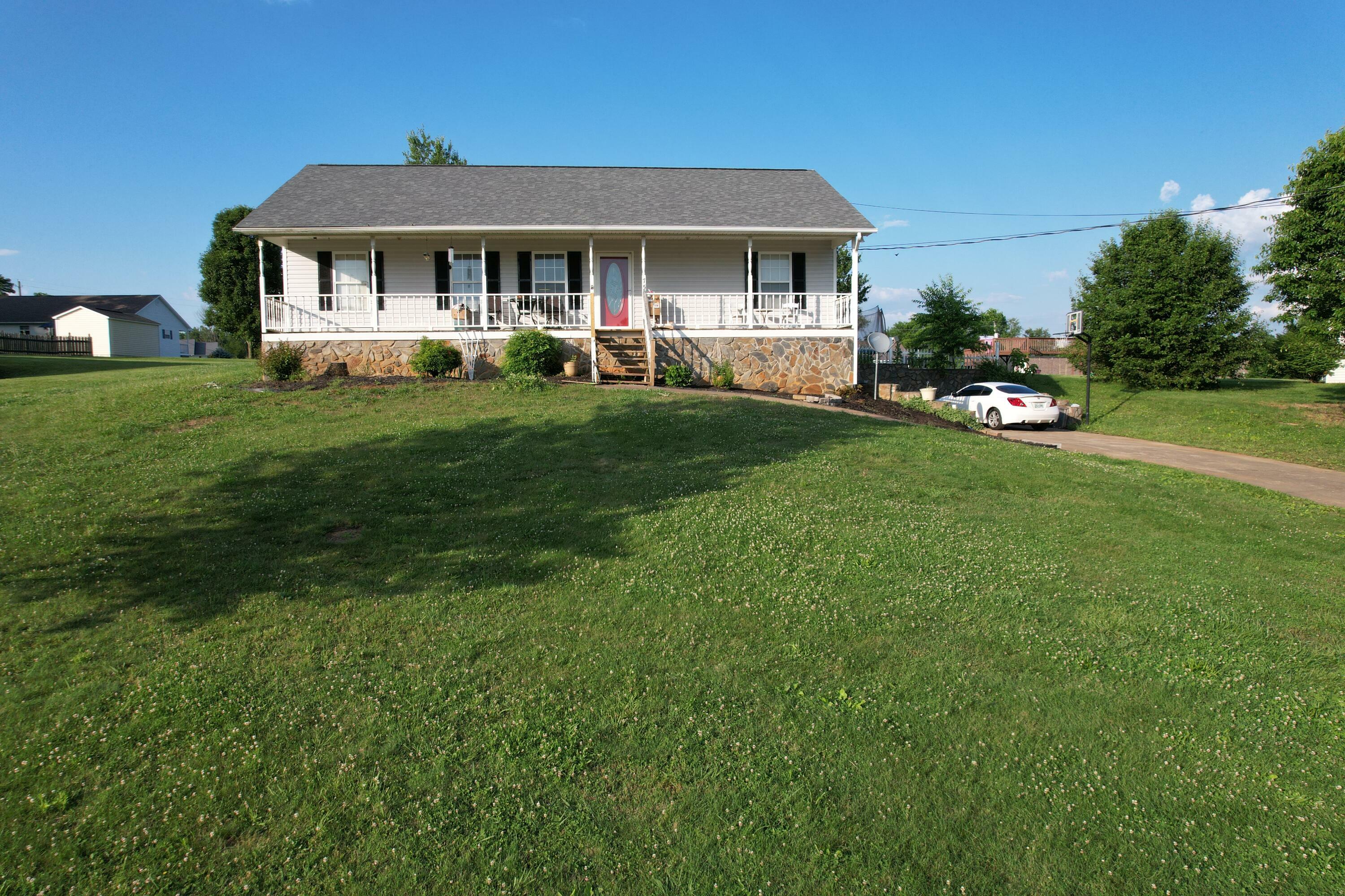 Property Photo:  75 Wayland Dr  TN 37743 