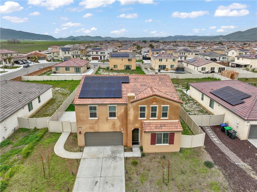 Property Photo: 1442 Rustic Glen Way CA 92582