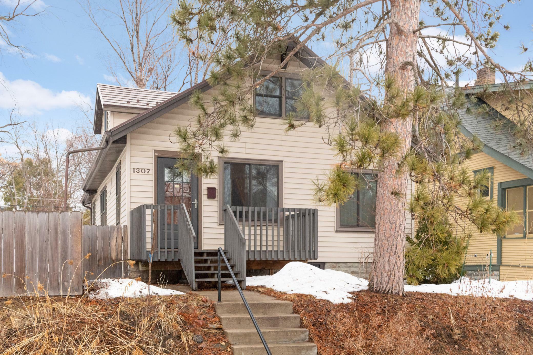 Property Photo: 1307 Niles Avenue MN 55116