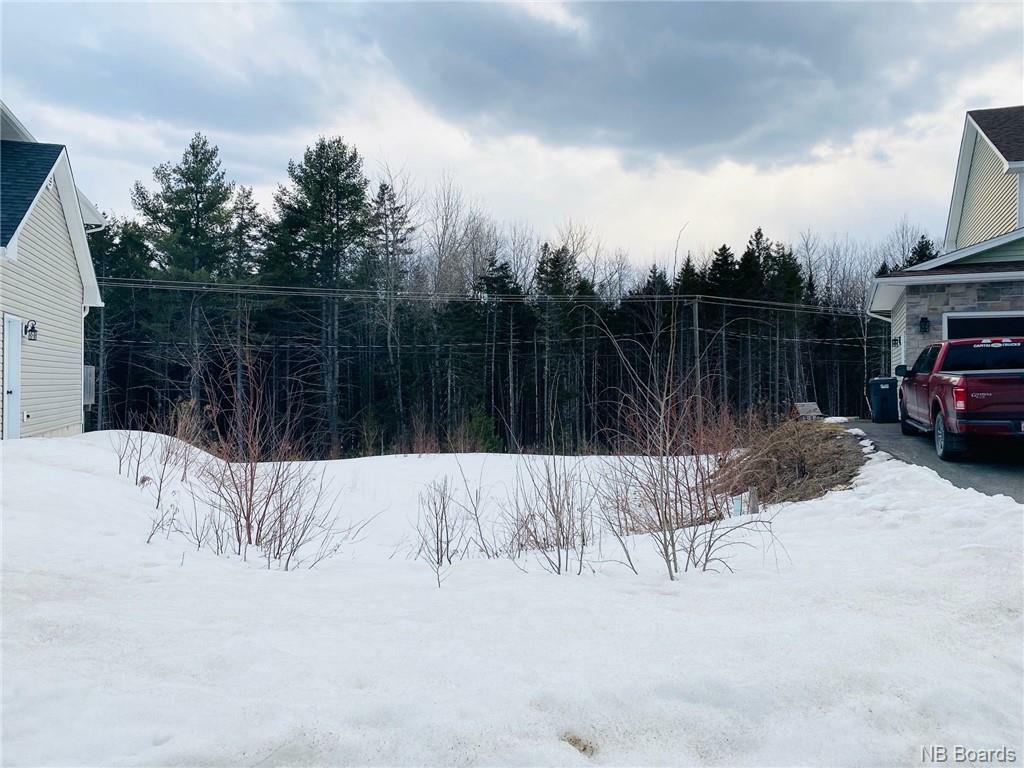 81 Weavers Way  Fredericton NB E3A9Y4 photo
