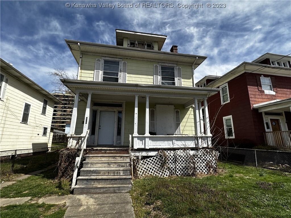 Property Photo: 810 Main Street WV 25302