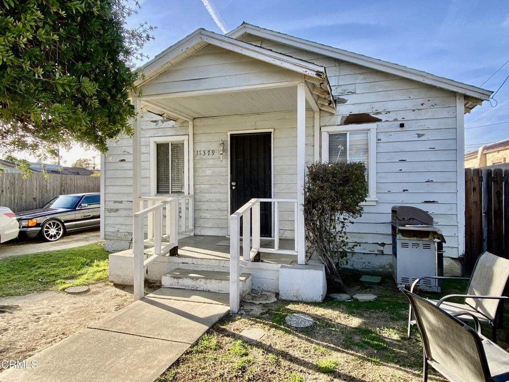 Property Photo:  11379 Azahar Street  CA 93004 