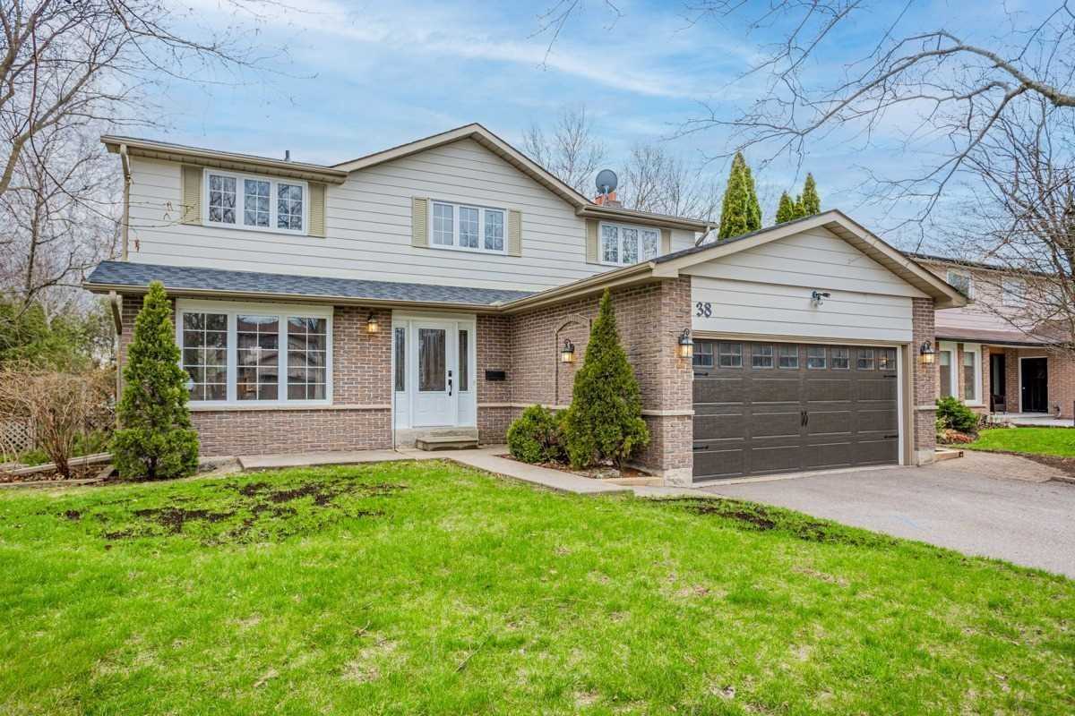 38 Sir Galahad Pl  Markham ON L3P2H6 photo