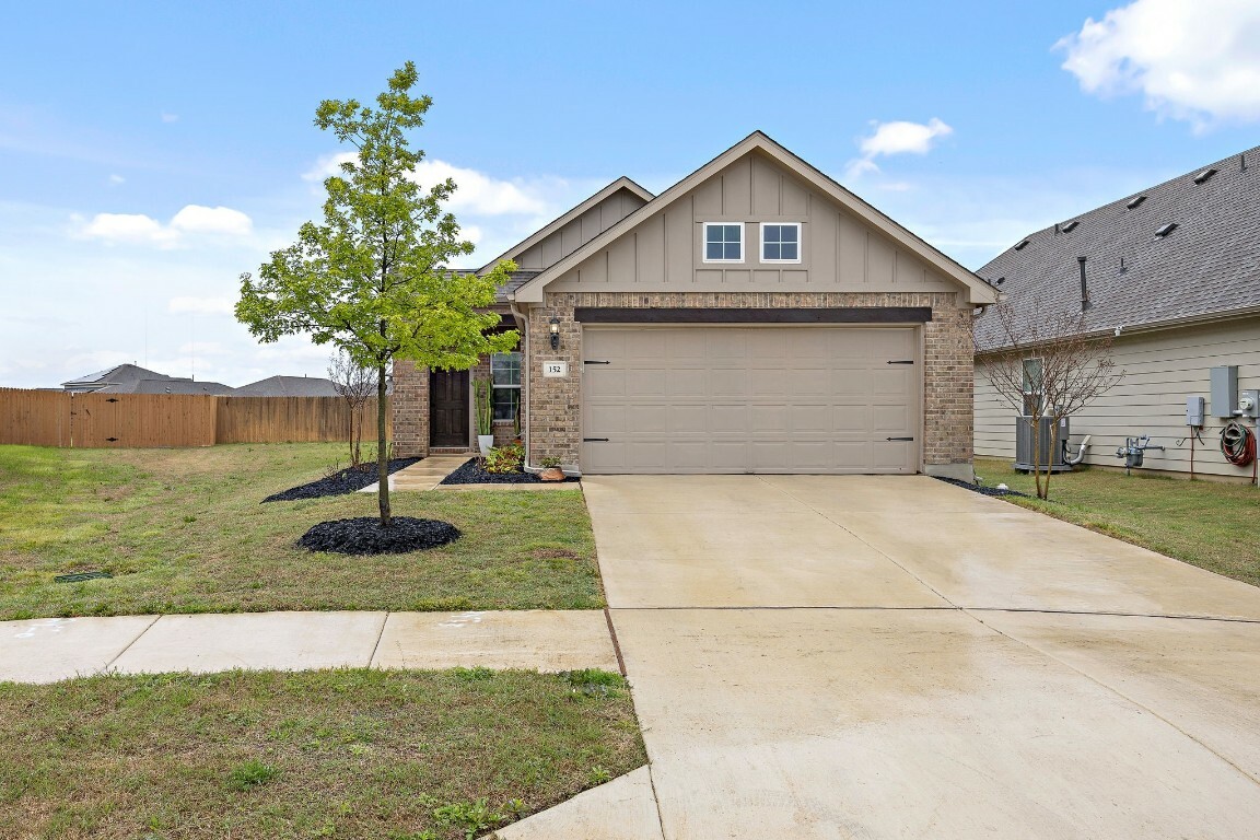 Property Photo:  152 Gidran Trail  TX 78626 