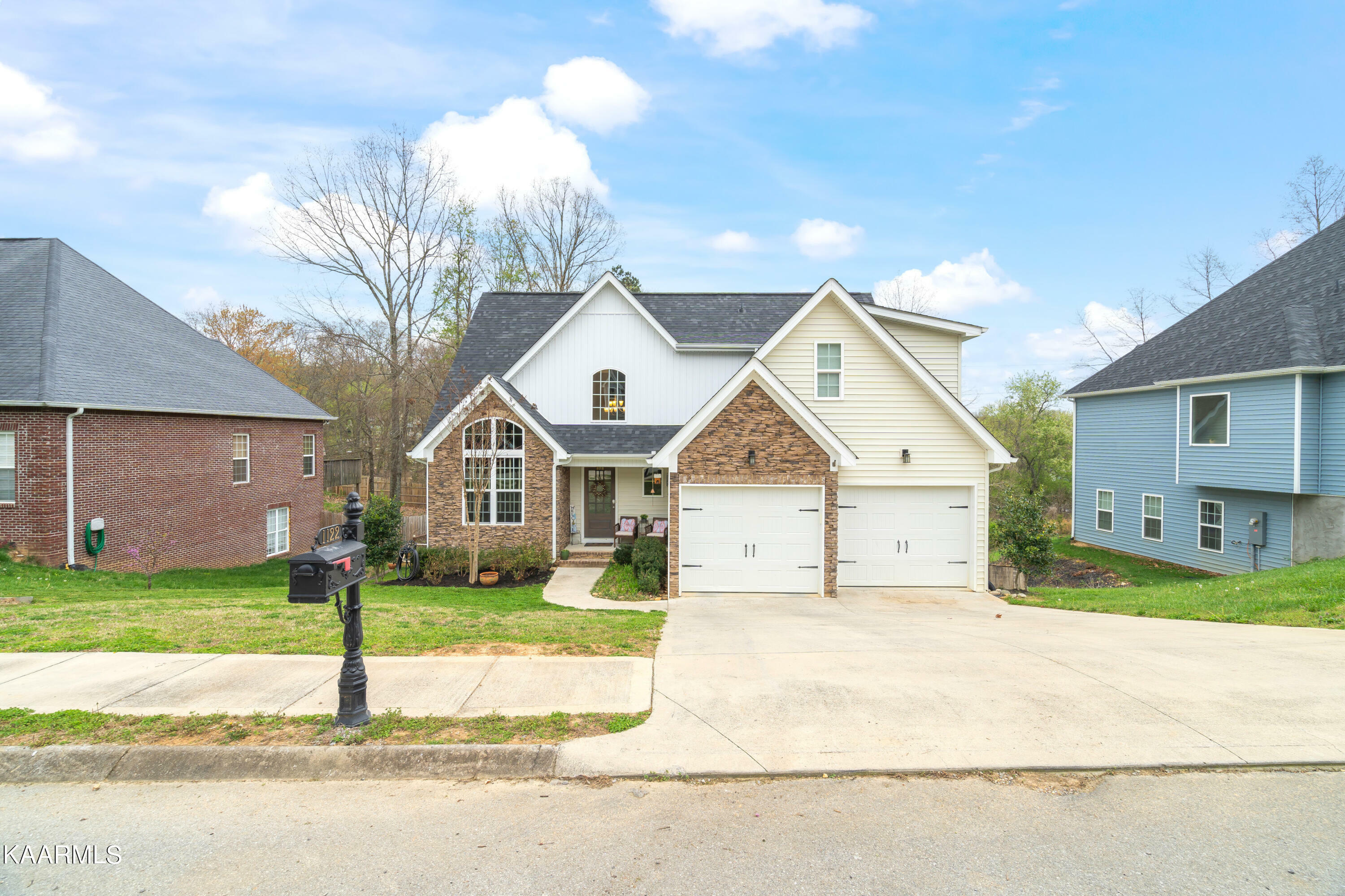 Property Photo:  1122 Hillside Lane  TN 37771 