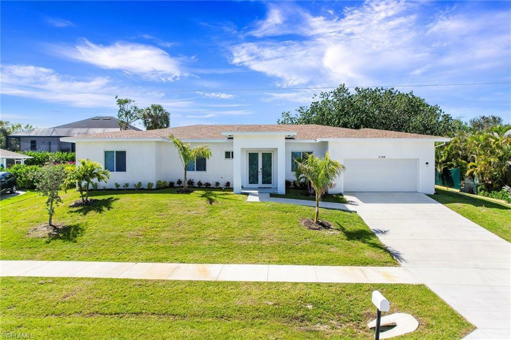 Property Photo: 1780 Granada Dr FL 34145