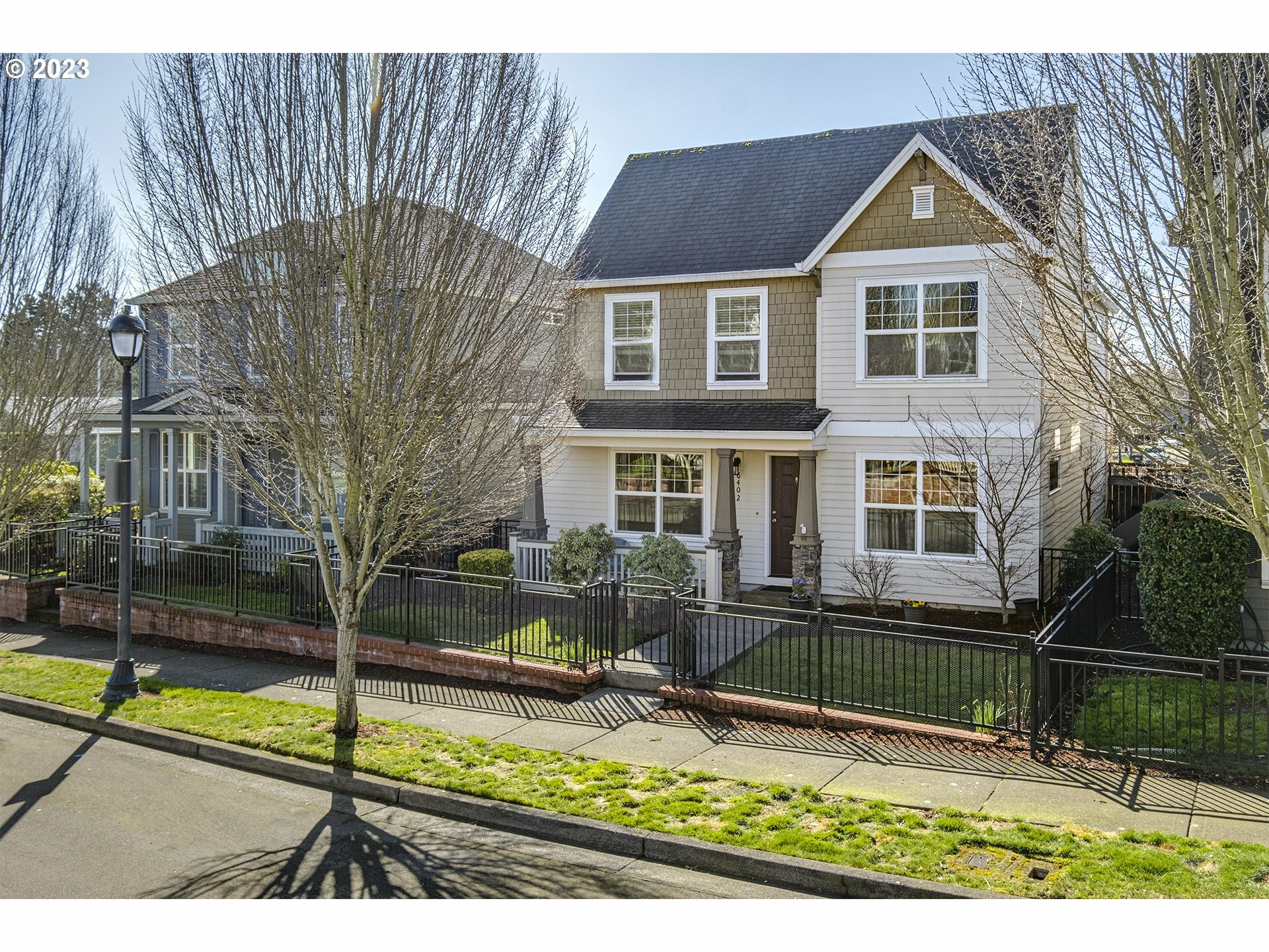Property Photo: 6402 NE Chestnut St OR 97124