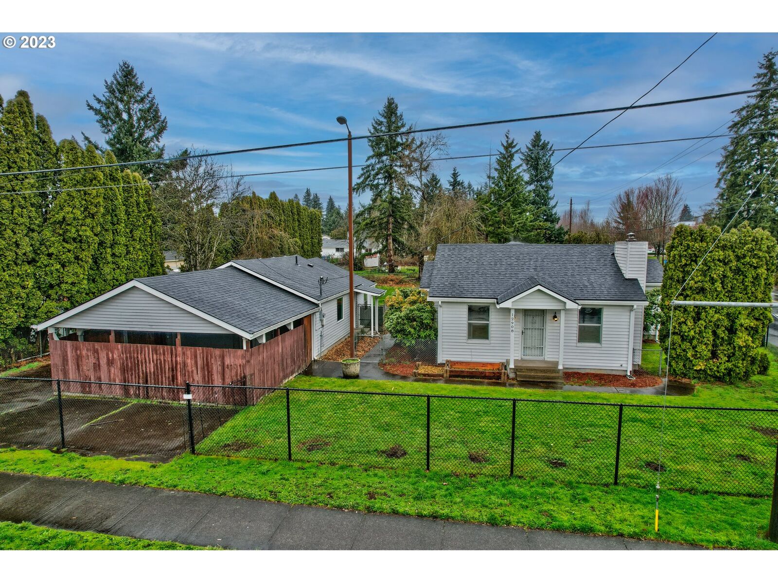 Property Photo:  12908 NE 76th St  WA 98682 