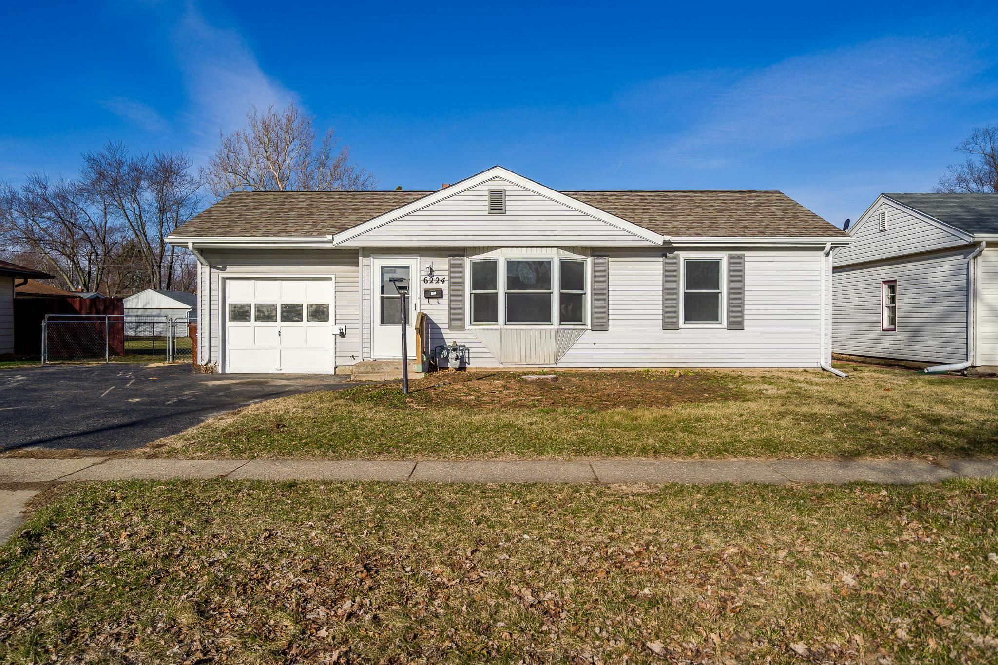 Property Photo:  6224 Elm Avenue  IL 61111 