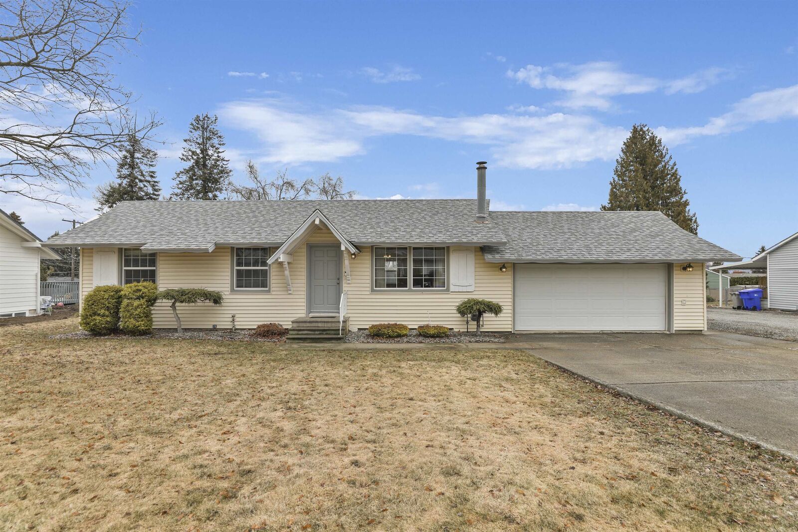 Property Photo:  11121 E 11th Ave  WA 99206-5523 