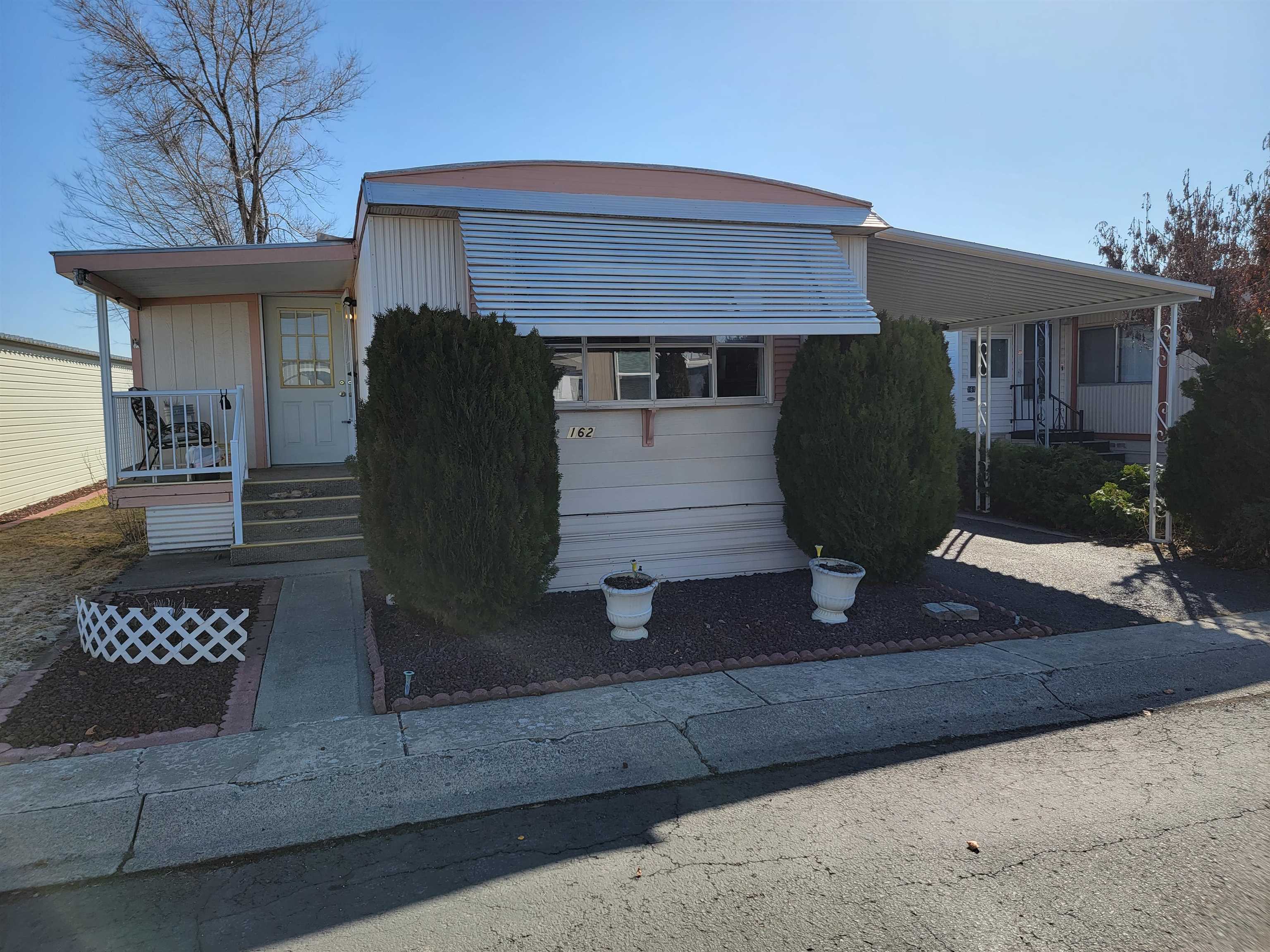 Property Photo: 1205 E Lyons Ave 162 WA 99208