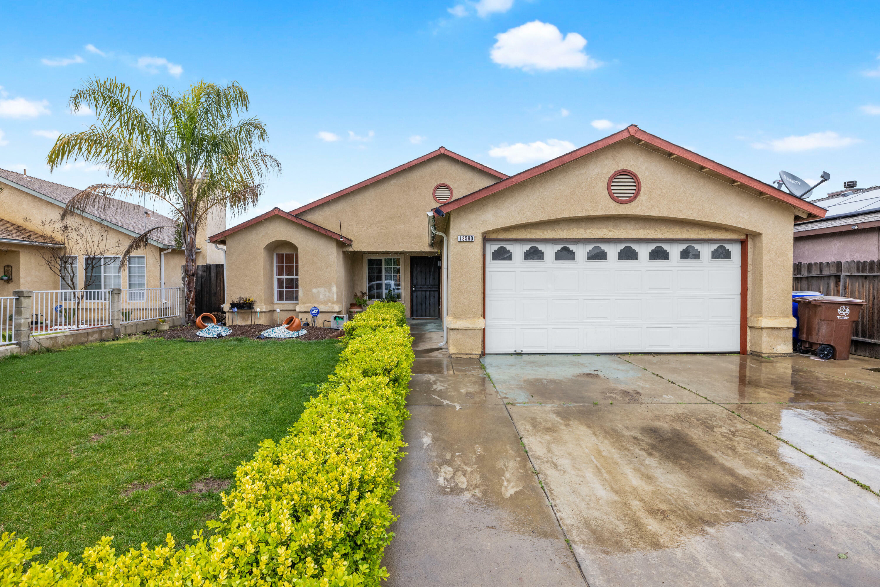 Property Photo:  13590 9th Street  CA 93648 