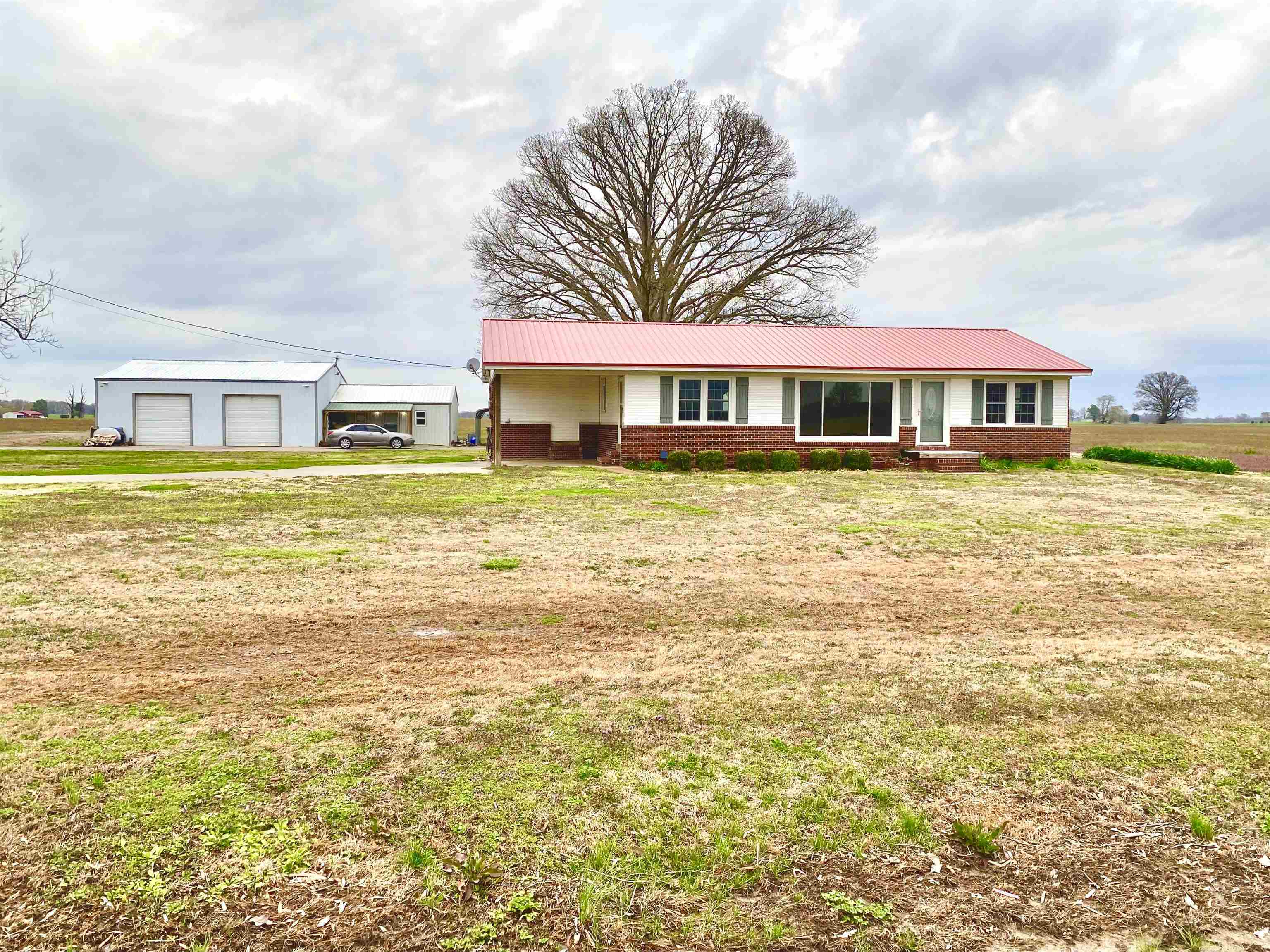 Property Photo:  2206 Simmons Road  TN 38253 