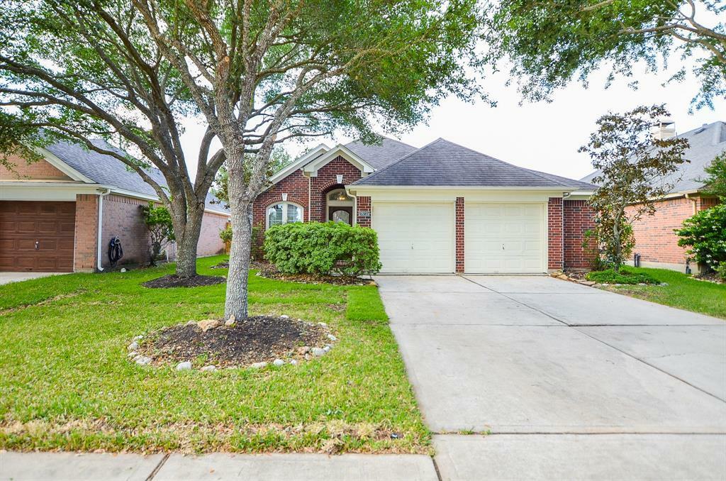 Property Photo: 28215 Crossprairie Drive TX 77494