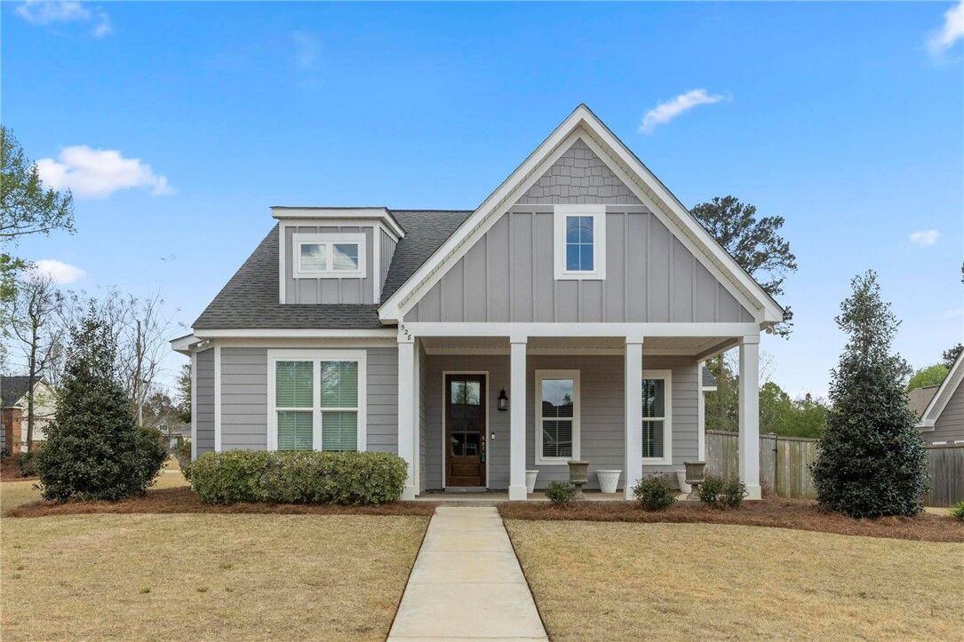 Property Photo: 528 Waynewood Court AL 36830
