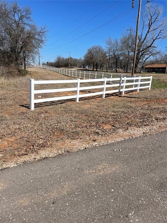 Property Photo:  17856 Simona Avenue  OK 73026