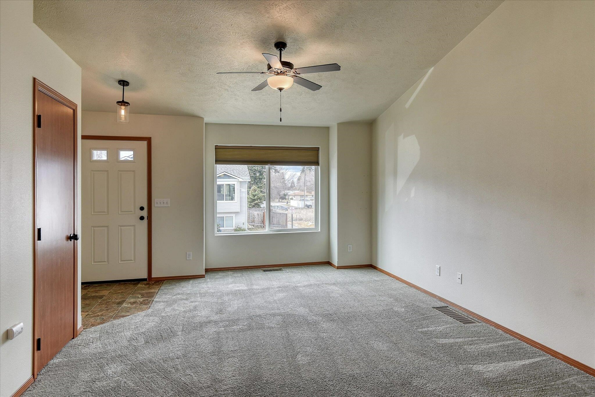 Property Photo: 1007 S Mayhew Ln WA 99216