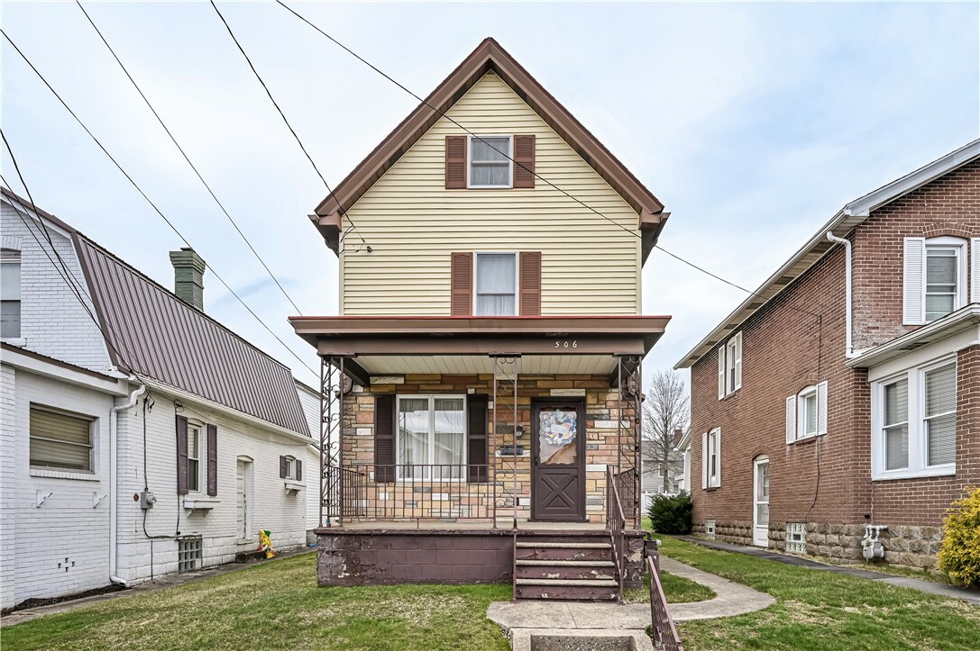 Property Photo:  506 George St  PA 15683 