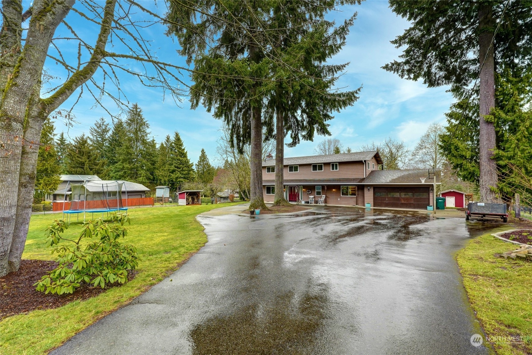 Property Photo: 18117 Waverly Drive WA 98296