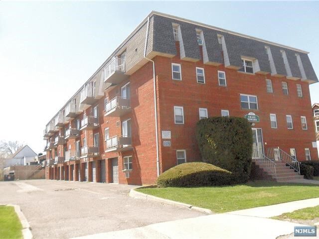 125 Lawrence Street 9C  Hackensack NJ 07601 photo